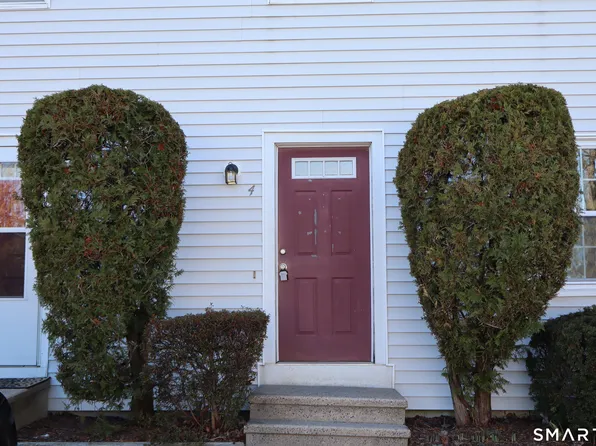 15 Boughton St APT 4, Danbury, CT 06810