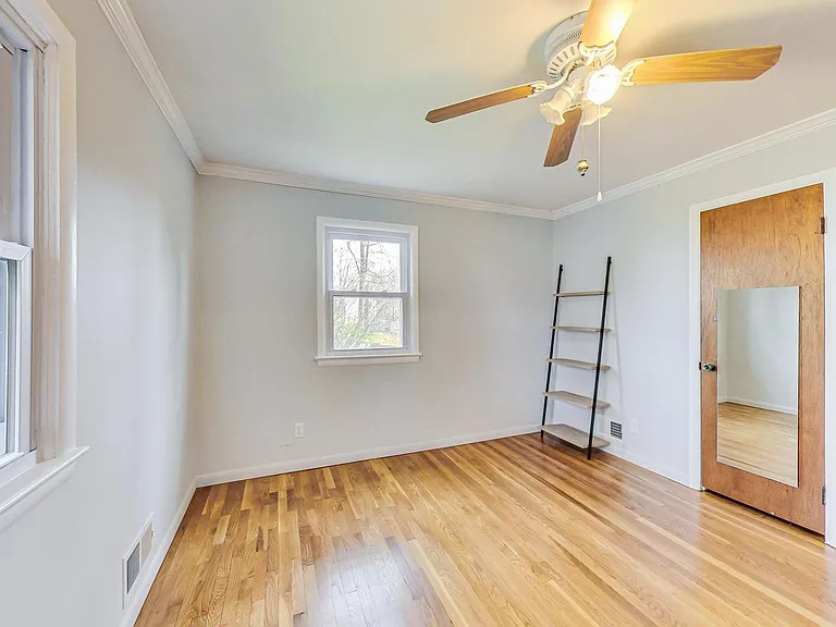 9511 48th Ave — Photo 14