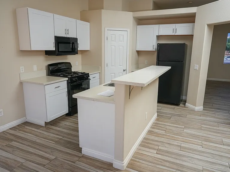 2217 Heritage Ridge Ave — Photo 5
