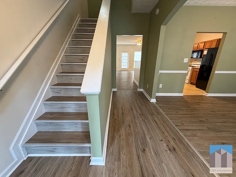 644 Kenridge Dr — Photo 2