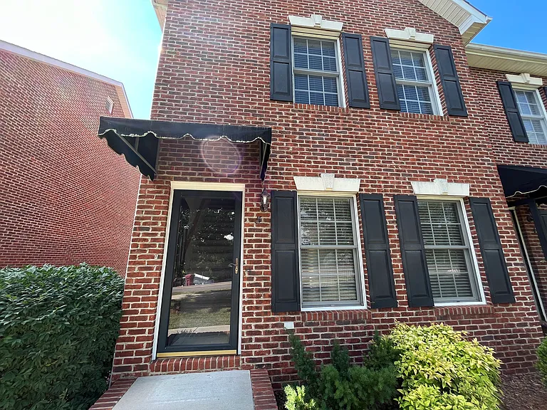 1120 Skyline Dr #5 — Photo 25