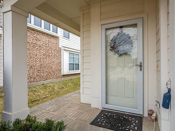 4th image of 2744 Red Wolf Dr