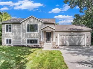 930 Buttrick Ave SE, Ada, MI 49301