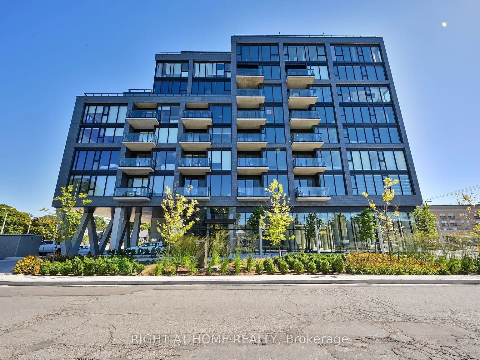 2 bed, $2,950 — Photo 2