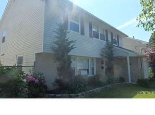 1861 Sanford St, Philadelphia, PA 19116