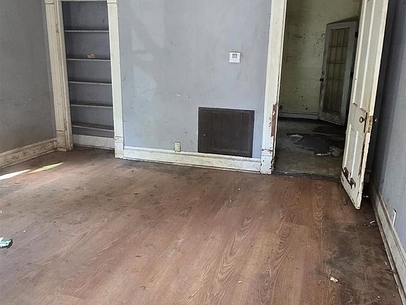 2nd image of 312 Rice St