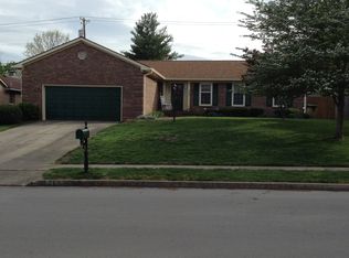 3450 Snaffle Rd, Lexington, KY 40513