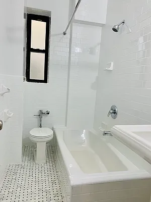 Rented by JMG Properties | media 27