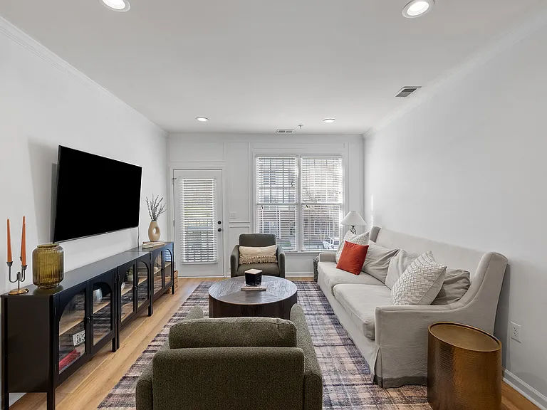801 Moratuck Dr #201 — Photo 16