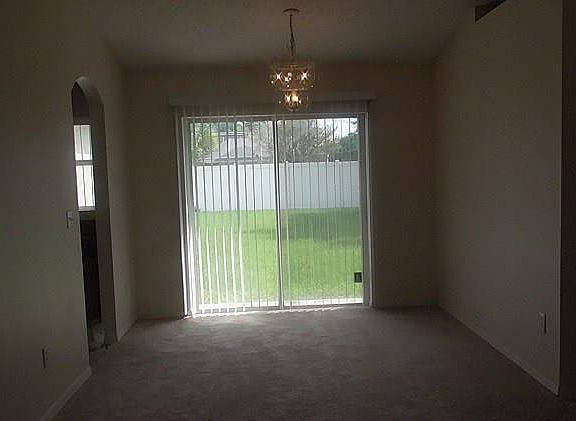 3rd image of 32 Langdon Dr