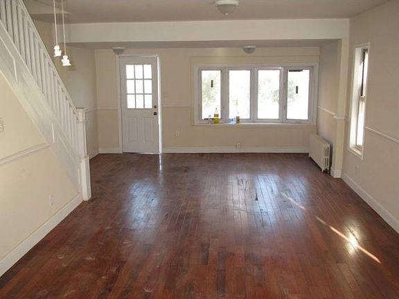 3rd image of 9232 213th St