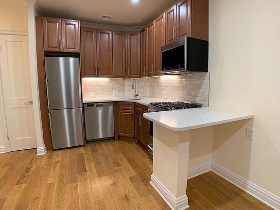 2nd image of 355 W 51st St #22A