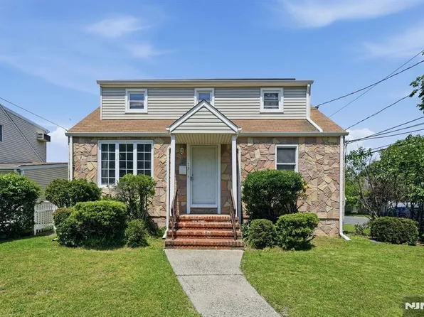 73 Highland Ave, Bergenfield, NJ 07621