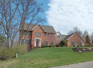 1749 McConnell Dr, Williamsport, PA 17701