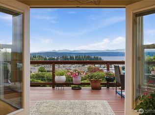 38091 Fawn Rd NE, Hansville, WA 98340