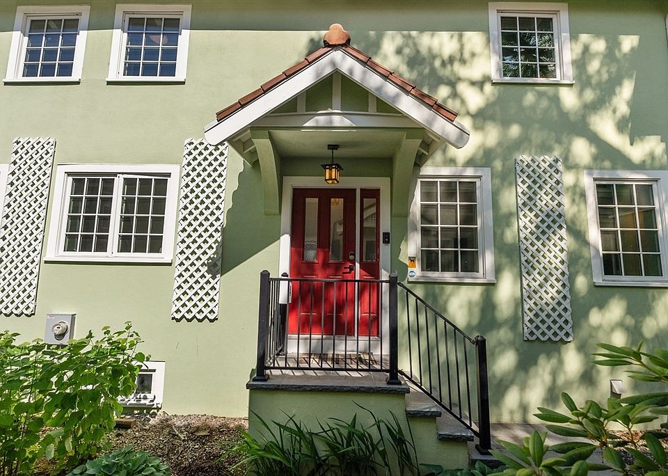 1st image of 4 Gracewood Park