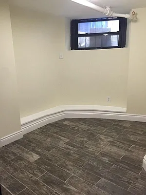 Rented by R New York | media 63