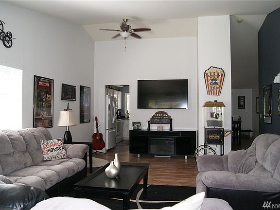 4th image of 22730 Laceywood Ct SE