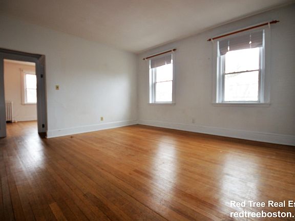 4th image of 95 Coolidge St #3A