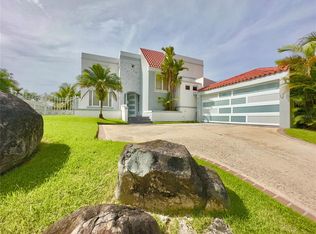 E11 Calle Del Cp, Luquillo, PR 00773