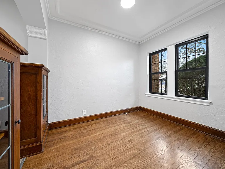 Bella Casa Apartments — Photo 24