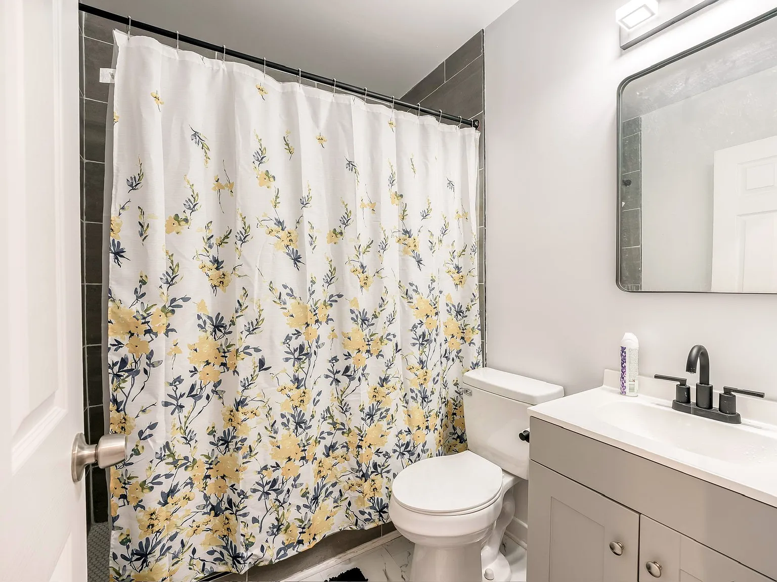 4 bed, 2.0 bath, 1771 sqft, $1,252 — Photo 3