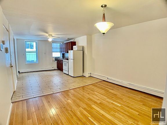 2nd image of 607 2nd Ave #2