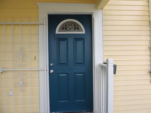 4th image of 1120 N Shepherd Dr