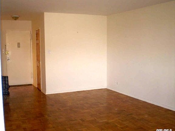 2nd image of 6636 Yellowstone Blvd APT 9G