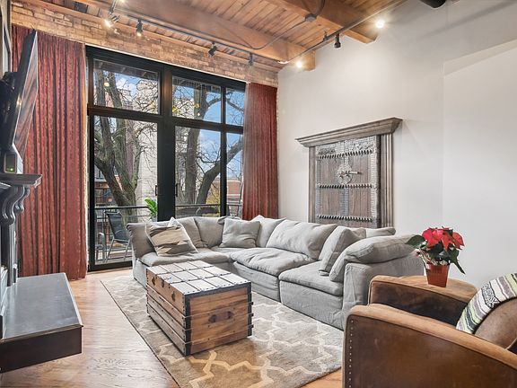 2nd image of 2300 W Wabansia Ave APT 214