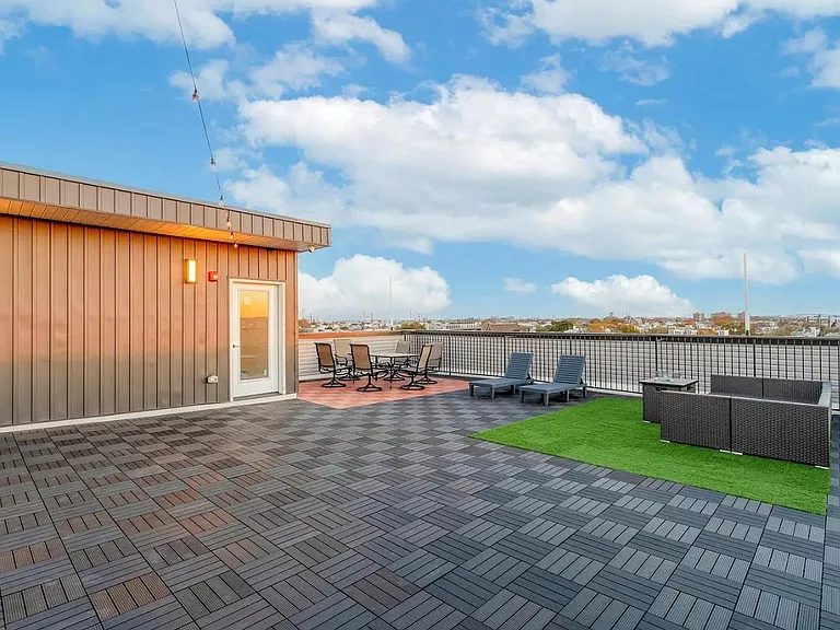 Rooftop Deck
