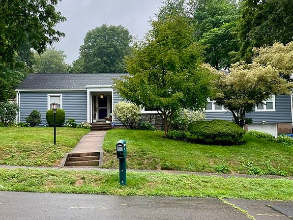 2nd image of 16 Seminole St