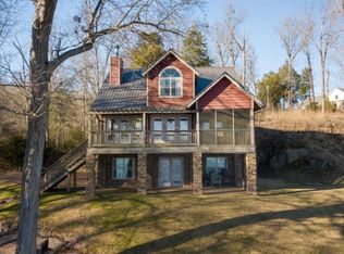 500 Crow Ln, Bath Springs, TN 38311