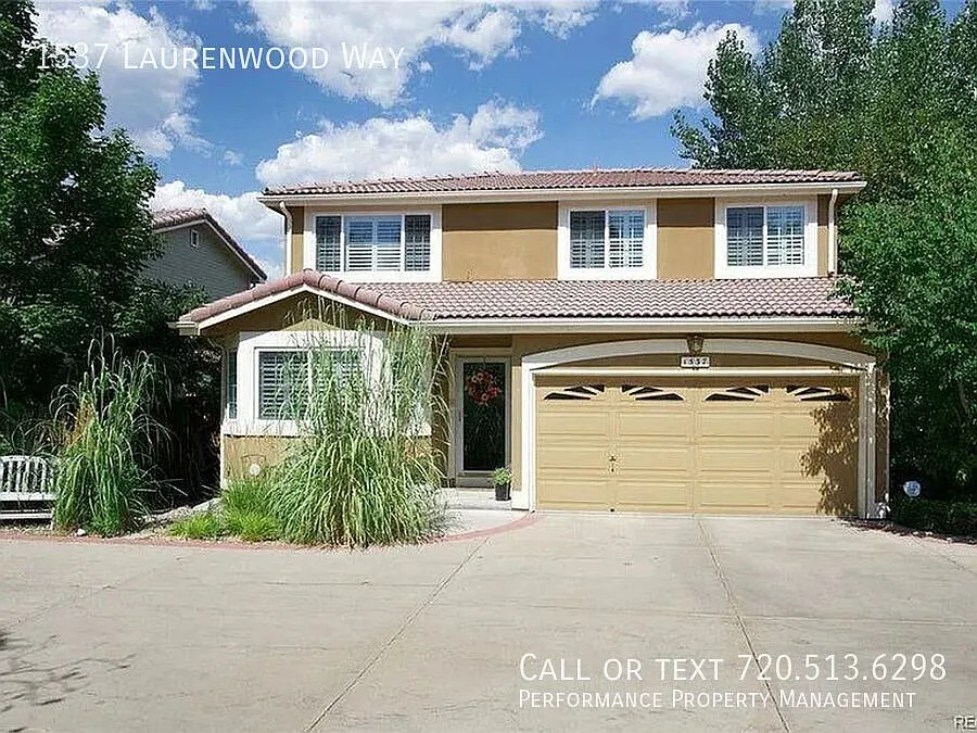 1537 Laurenwood Way
