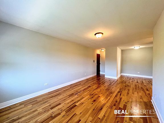 4th image of 696 Elm Pl APT 301