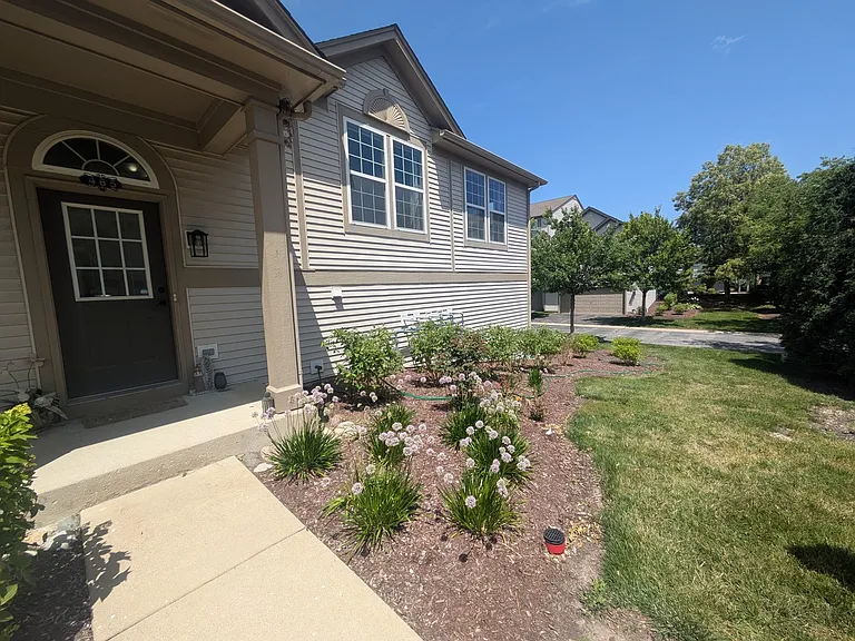485 Conservatory Ln #485 — Photo 4
