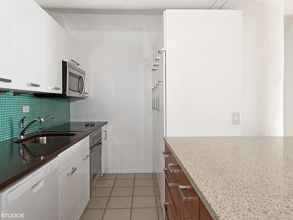 5th image of 345 N Canal St APT 507
