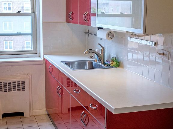4th image of 144-55 Melbourne Avenue #5C