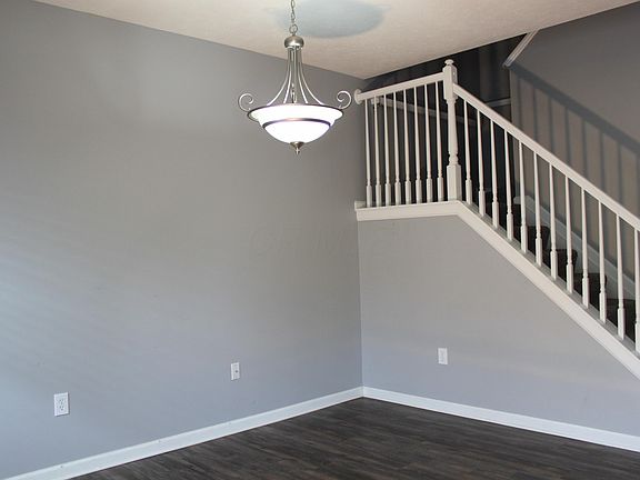 4th image of 420 Fullers Cir