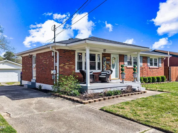 11809 Mahogany Dr, Louisville, KY 40272