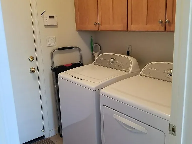 10048 Silver Star Dr — Photo 10