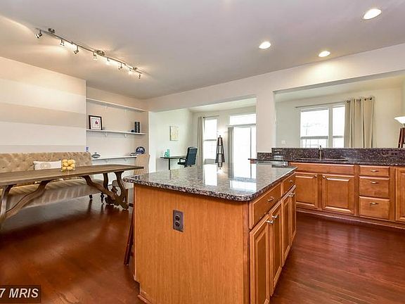 5th image of 22888 Chestnut Oak Ter
