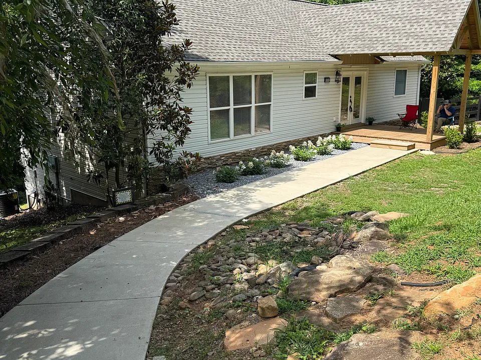 1512 Upper Sassafras Pkwy