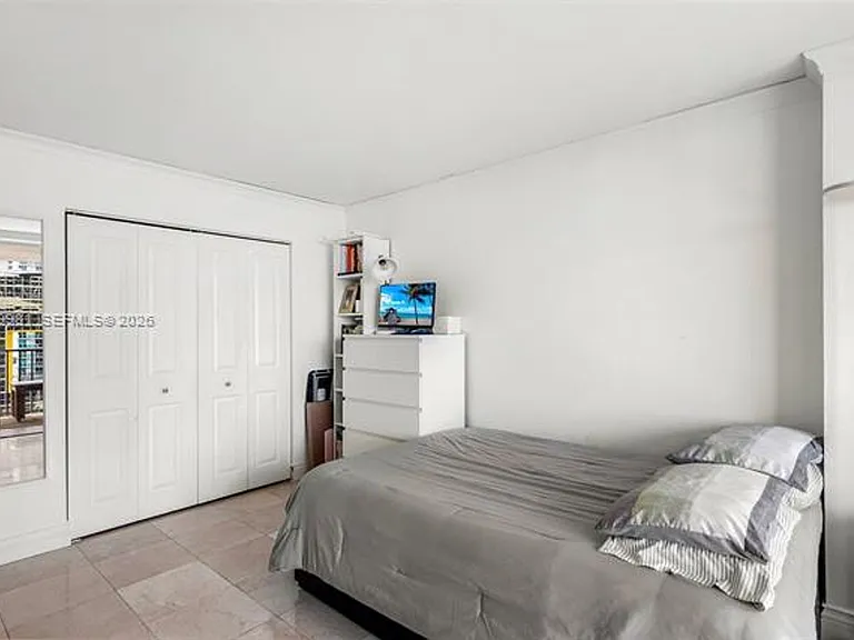 1915 Brickell Ave #C1612 — Photo 29