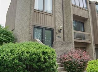 21 Maple Ct, Pittsburgh, PA 15237