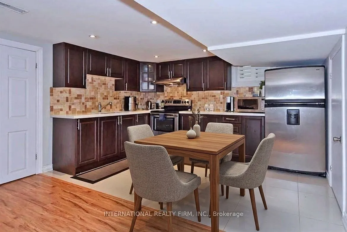 2 bed, $1,998 — Photo 3
