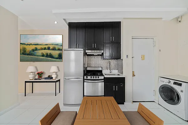 Rented by Vector New York, LLC | media 15