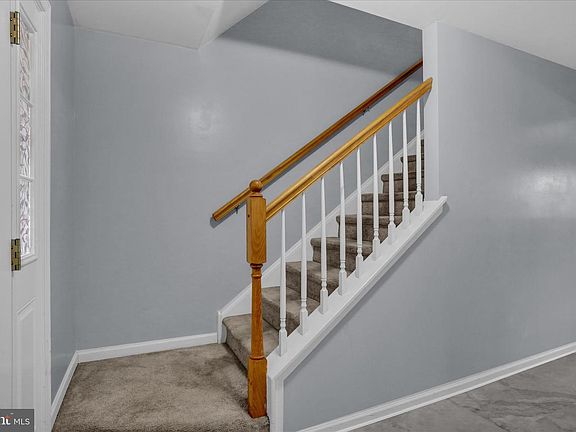 4th image of 1016 Josephine Dr