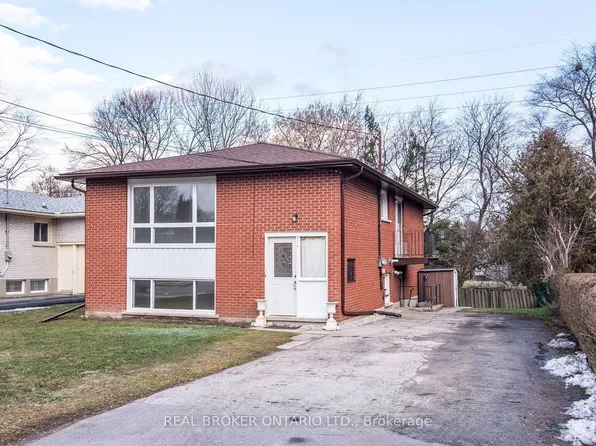 374 Southill Dr, Kitchener, ON N2A 2R1