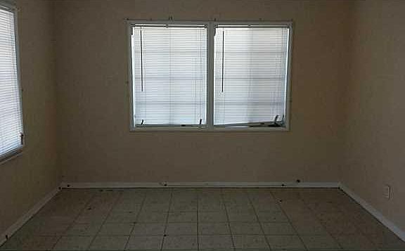 3rd image of 3824 Keltner Ave
